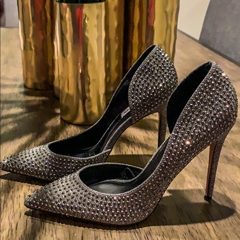 Dress shoes